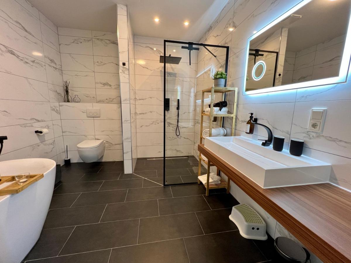 Junipro Luxury Apartments Bosen-Eckelhausen ภายนอก รูปภาพ