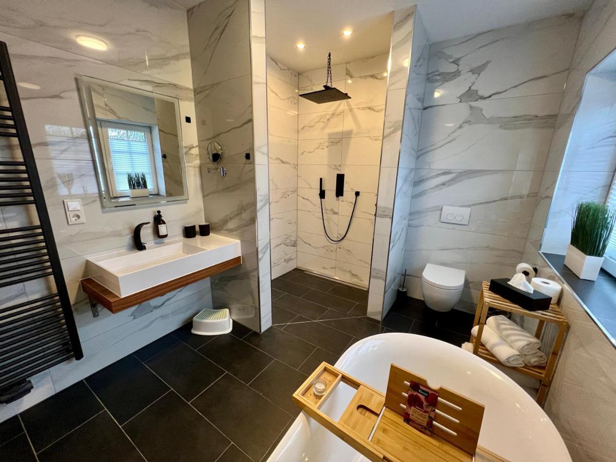 Junipro Luxury Apartments Bosen-Eckelhausen ภายนอก รูปภาพ